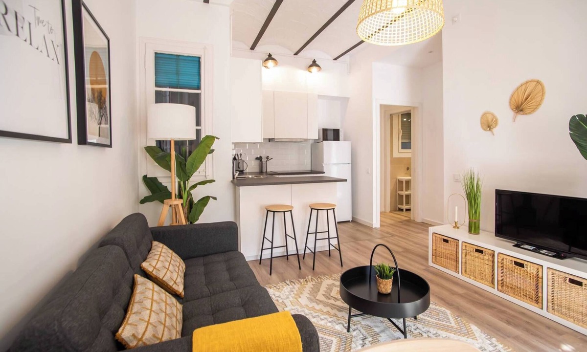 El Poble-sec Apartment | 12par1003- Luminoso piso en Paralelo