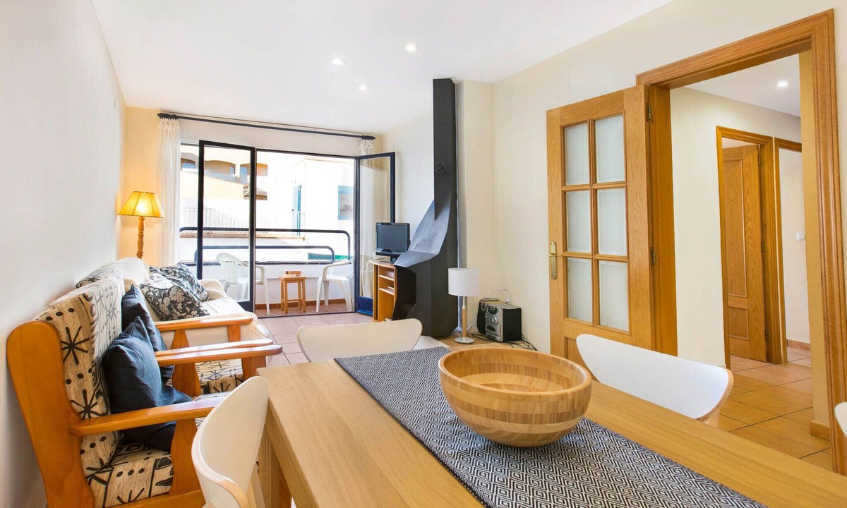 Llafranc Apartment | 1MON 01 - Central apartment with garage, located 200 meters from the beautiful beach of Llafranc