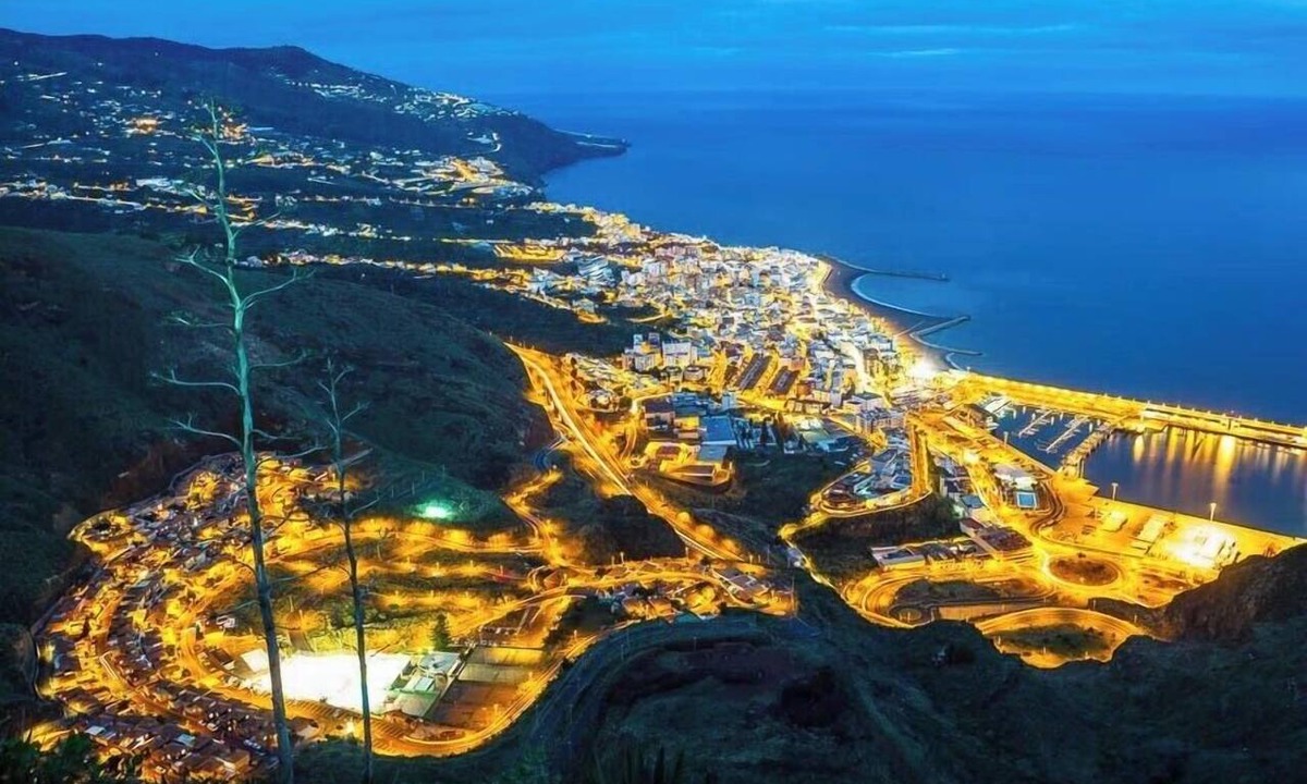 Santa Cruz de la Palma Apartment | 2 Bed Island Retreat-Sleeps 4-5 Min Walk To Beach