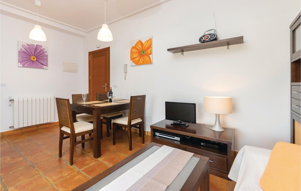 Caserio Los Tarquinos Apartment | 2 bedroom accommodation in Baños y Mendigo