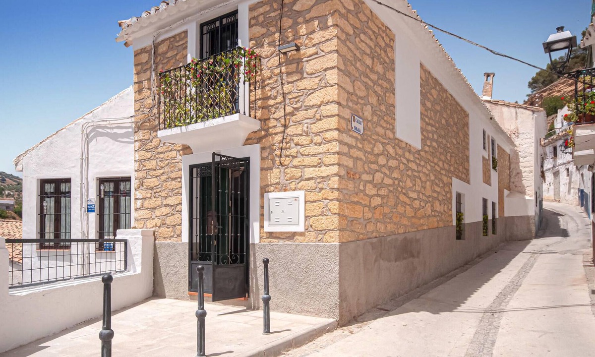 Montefrio Apartment | 2 bedroom nice apartment in Montefrio
