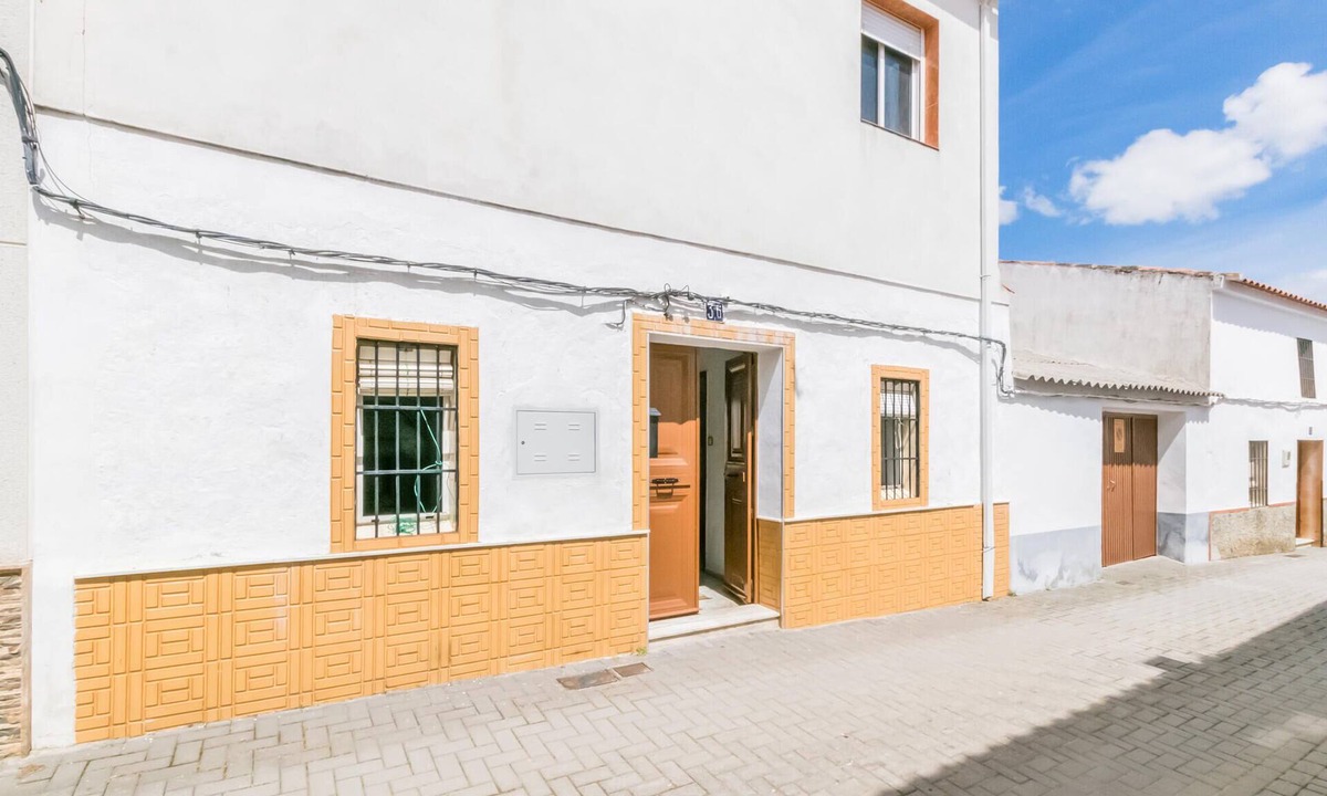 Villanueva del Rey House | 3 bedroom awesome home in Villanueva del Rey