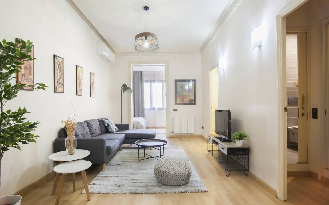 Dreta de l'Eixample Apartment | 82 m² Apartment ∙ 3 bedrooms ∙ 6 guests