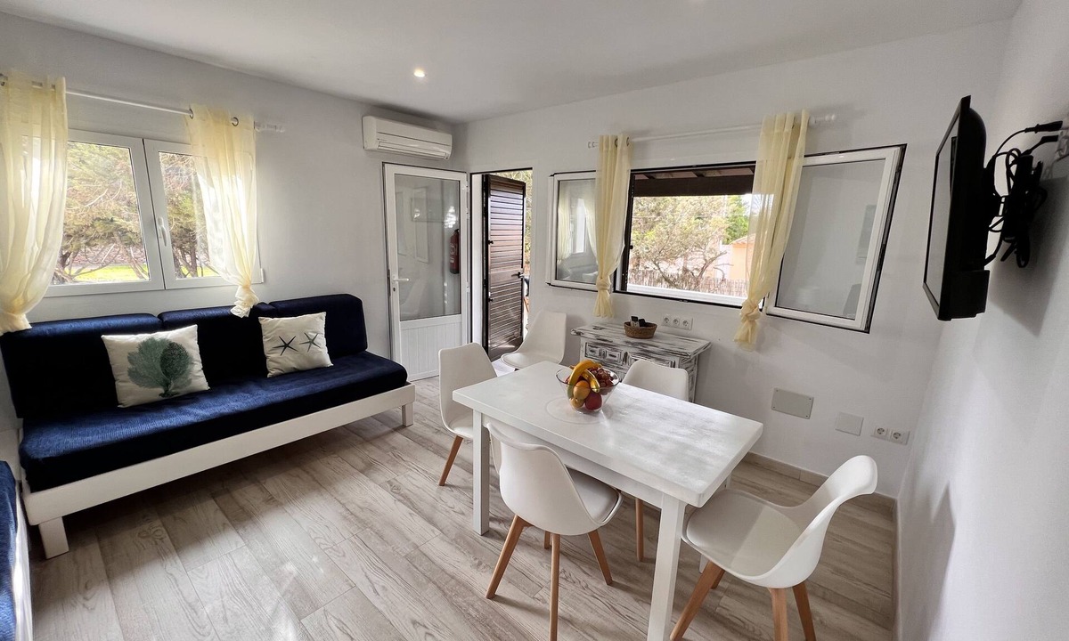 Es Pujols House | 900 mt Es Pujols, fastastic two-room apartment "ISMERA 2 " very quiet! WI FI, smart TV