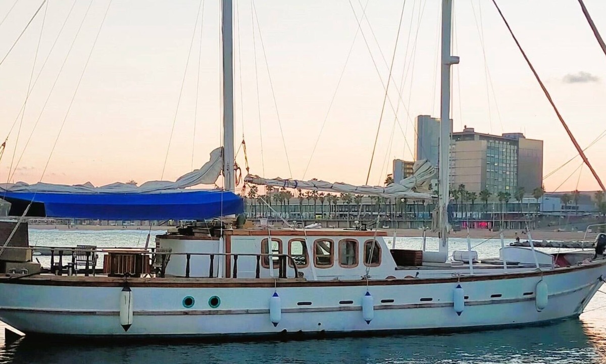 Barceloneta Boat Rental | ADARA YACHT Great Turkish Schooner in Barcelona