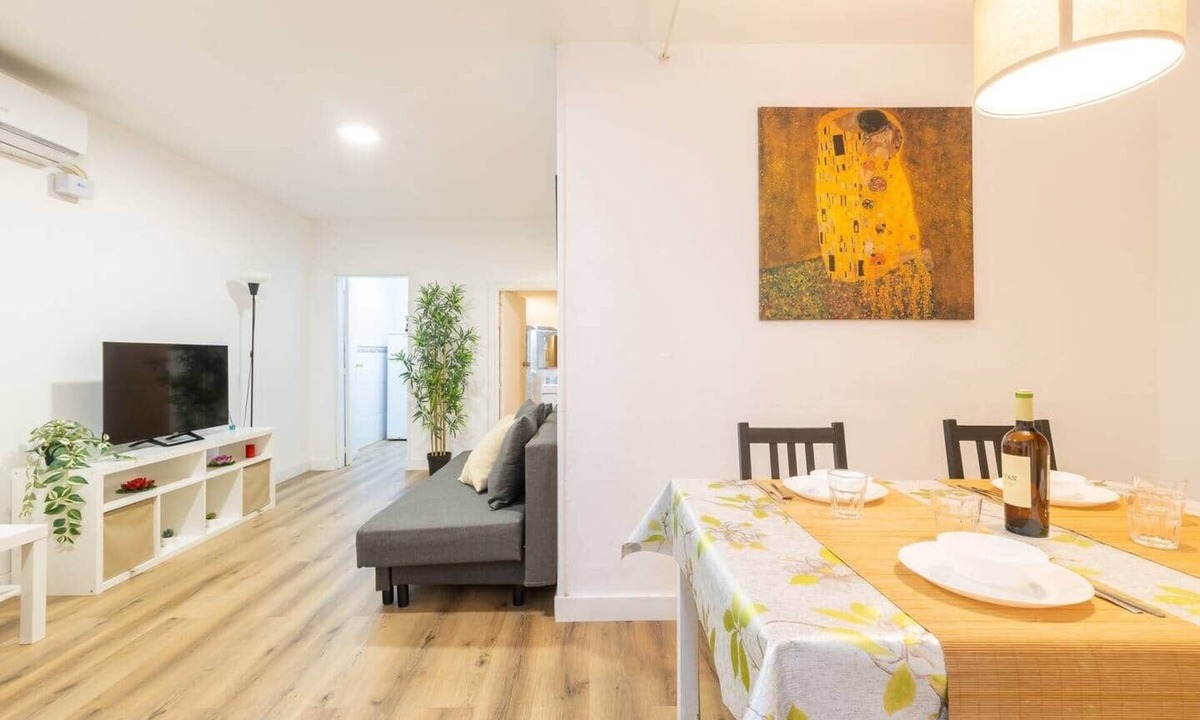 El Port Apartment | Apart. 3 bedr. 8'. Fira Barcelona and 20' Bcn center