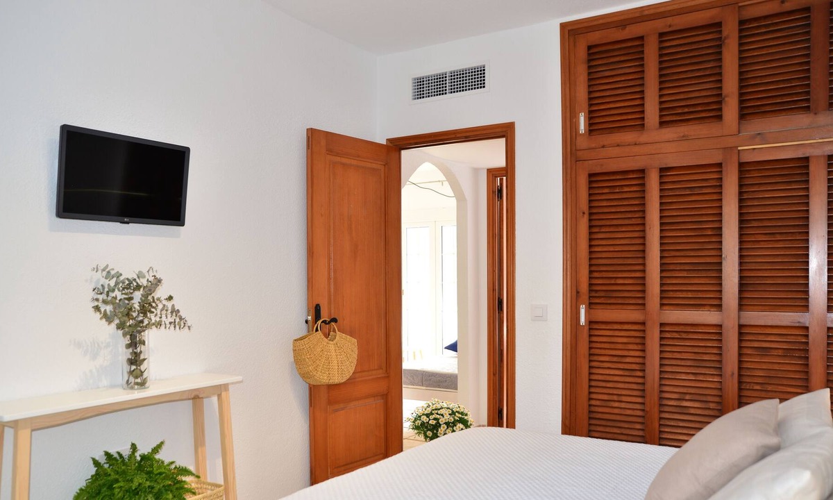 Es Pujols Apartment | Apartament Caoba in Es Pujols with pool, free wifi and very close to the beach