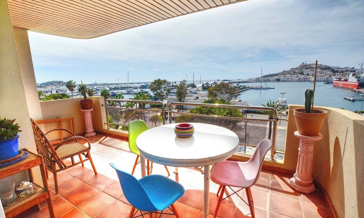 Talamanca Apartment | Apartamento en Ibiza en el paseo marítimo, excelente ubicación.