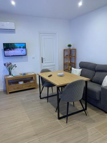 San Pedro Apartment | Apartamento Plaza De La Corredera