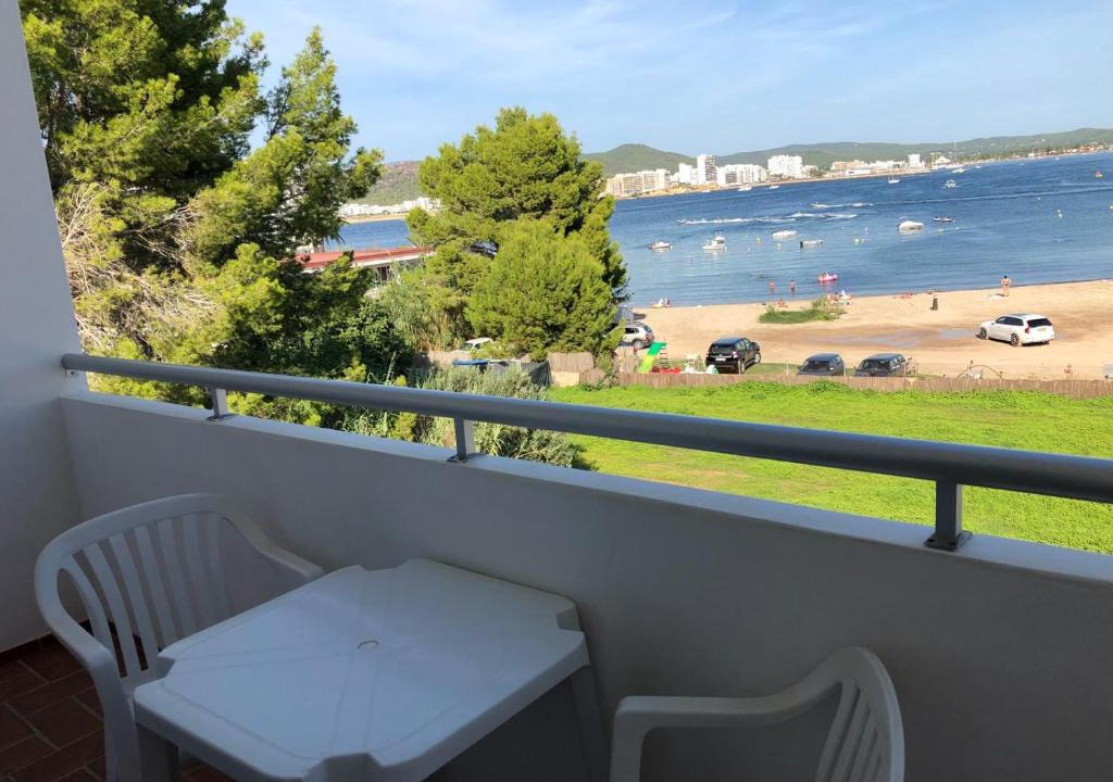 San Antonio Bay Apartment | Apartamentos Alba