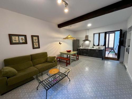 Talavera de la Reina Apartment | Apartamentos Mula y Morales - Bajos céntricos con entrada independiente