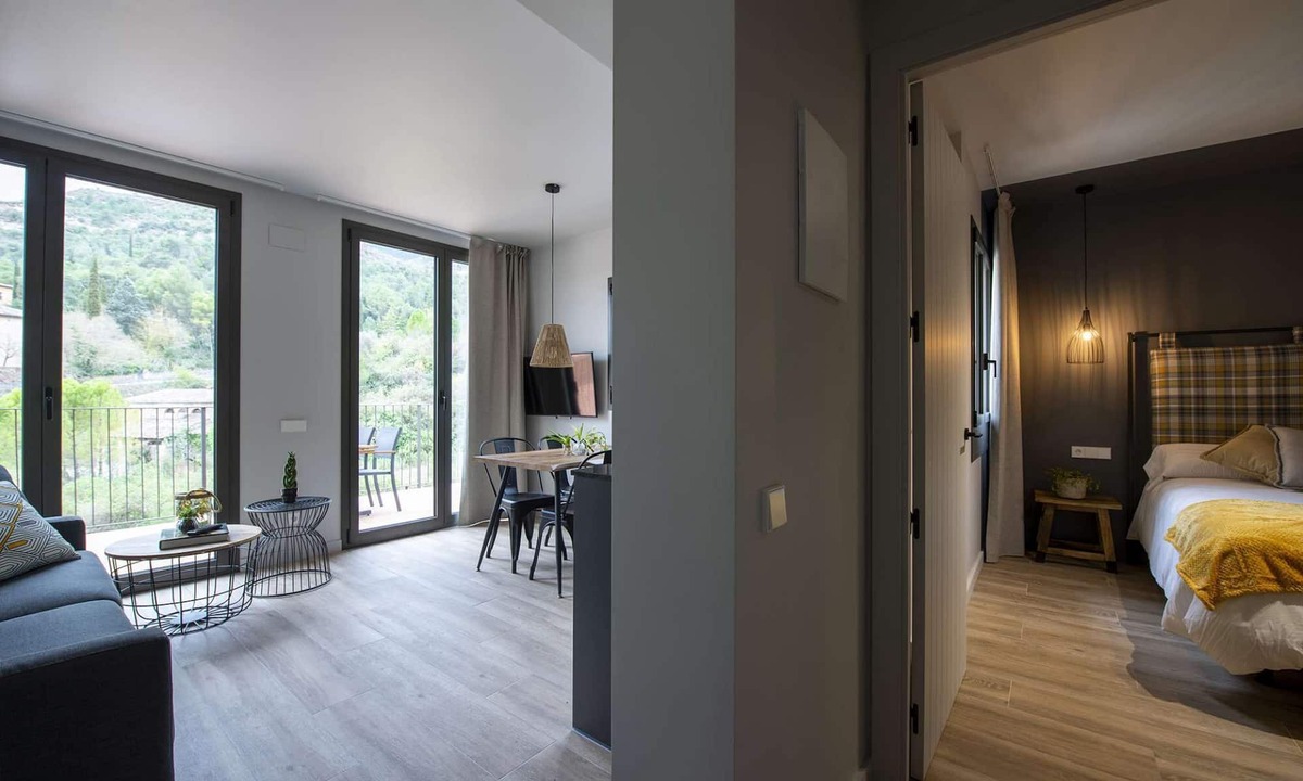 Monistrol de Montserrat Apartment | Apartment with terrace with spectacular views to Montserrat