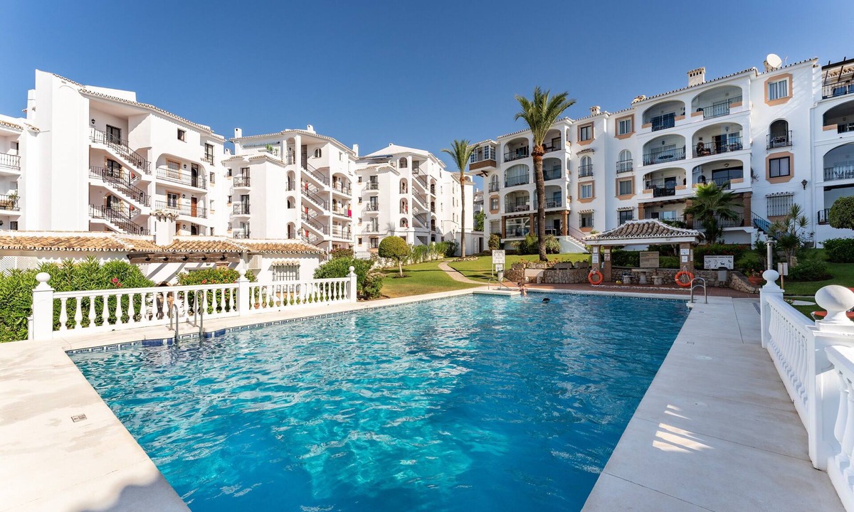 Sitio de Calahonda Apartment | Apartment '210 Mijas Sea View Bahia Playa' with Sea Views, Wi-Fi and Air Conditioning.