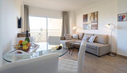 Torremolinos Apartment | Apartment Club Playa Flores