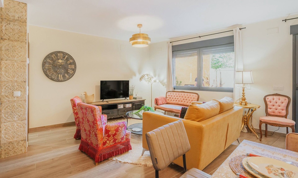 Roda de Eresma Apartment | Apartment 'El Palacete del Secretario-2 Bedrooms' with Private Pool, Wi-Fi & Air Conditioning
