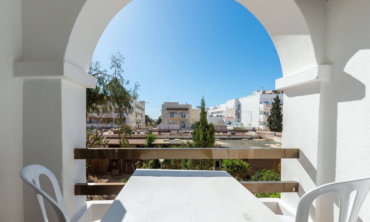 Es Pujols Apartment | Apartment 'Isla Blanca' with Air Conditioning
