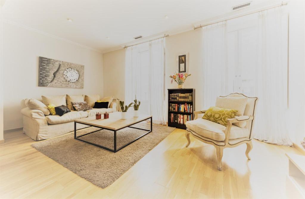 Cortes Apartment | Apartment Prado Museum