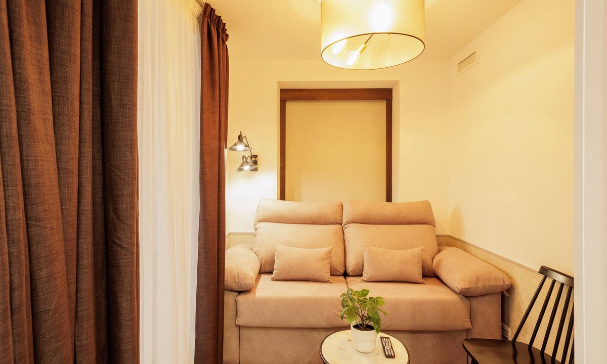 Museo Apartment | Arenal Seville Apartment: 2 Bedrooms, Pool, Wheelchair Access