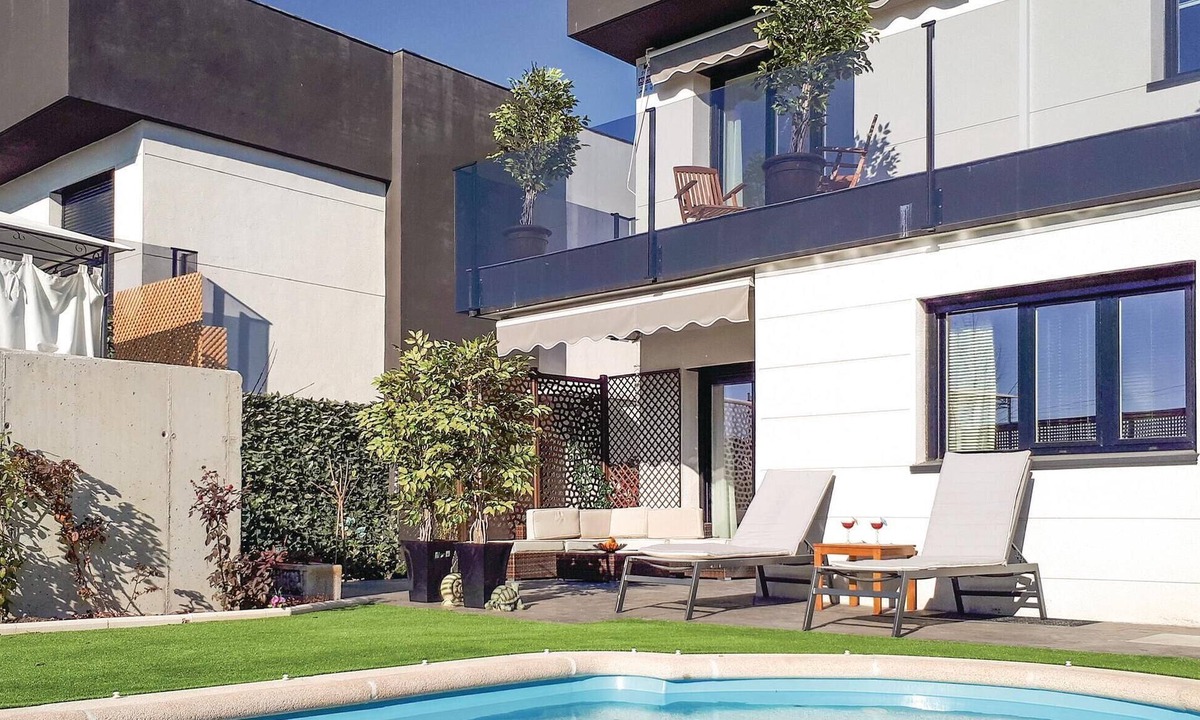Arroyomolinos House | Awesome home in Arroyomolinos