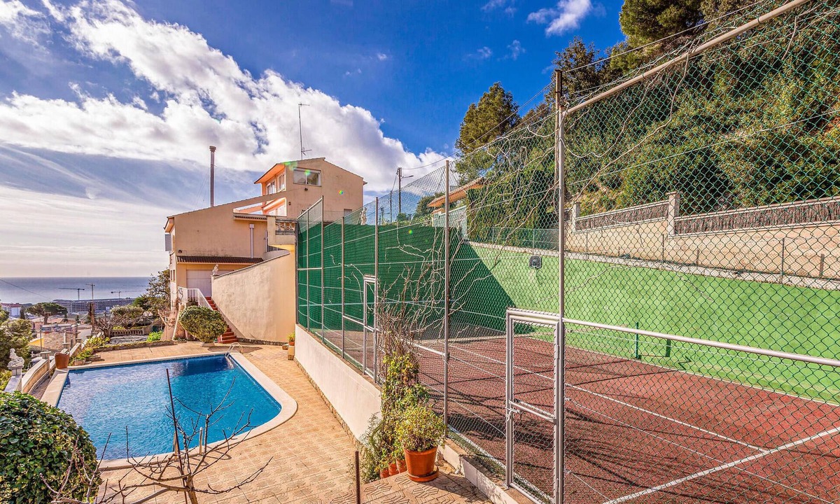 Santa Susanna House | Beach front home in Santa Susanna