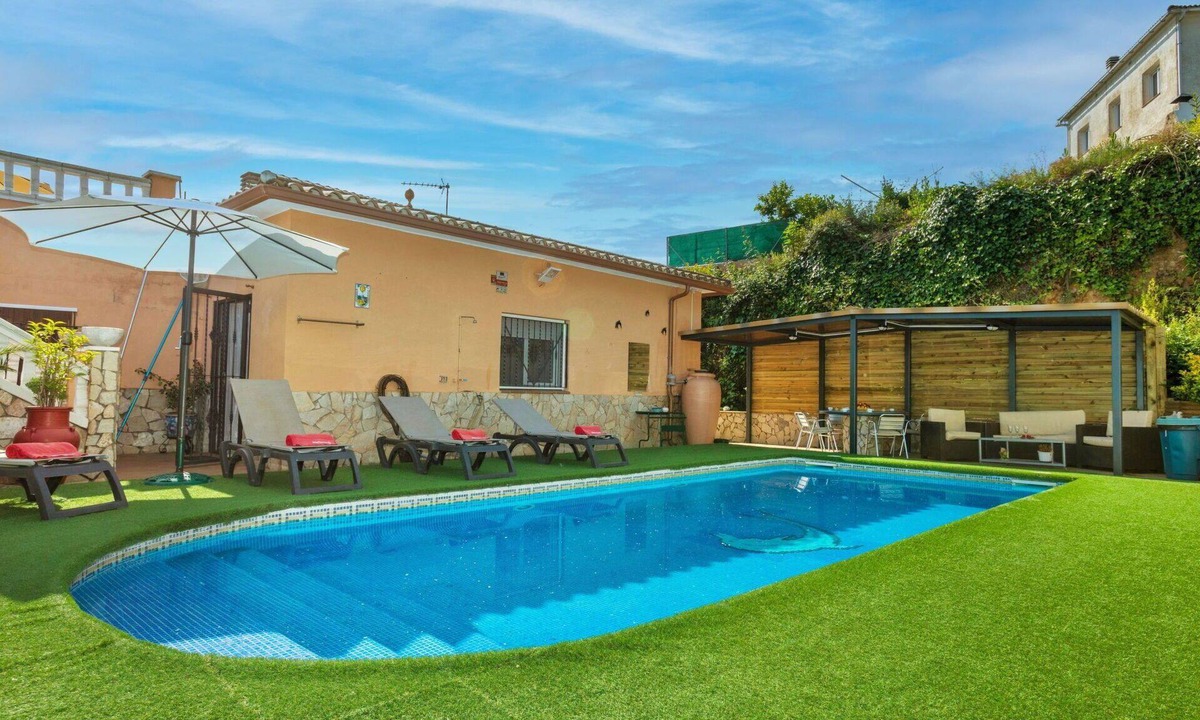 Macanet de la Selva House | Beautiful private villa for 6 guests with private pool, WIFI, A/C, TV, terrace and pets allowed