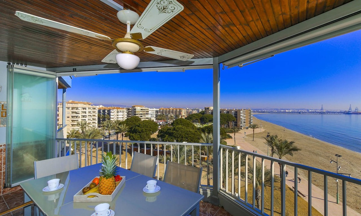 La Pineda Apartment | BELL PINEDA