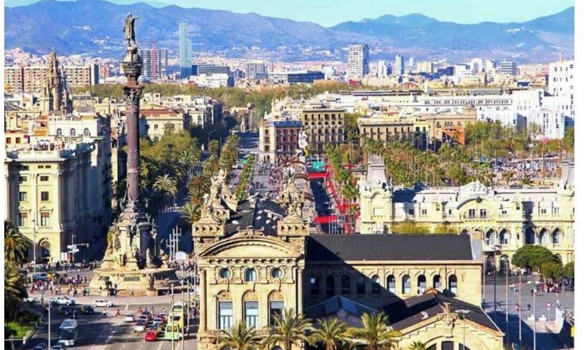 Eixample Apartment | Bright and Comfortable Apartment for Families and Groups