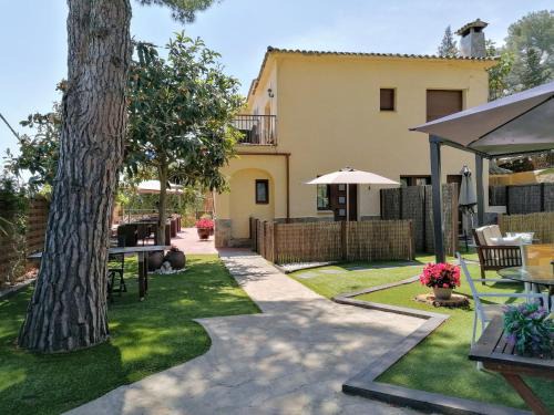 Premia de Dalt Bed & Breakfast | Cal Músic B&B
