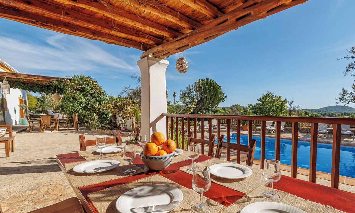 Santa Eulalia del Rio House | CAN MIGUEL Family house with pool near San Carlos and 12min from the beach