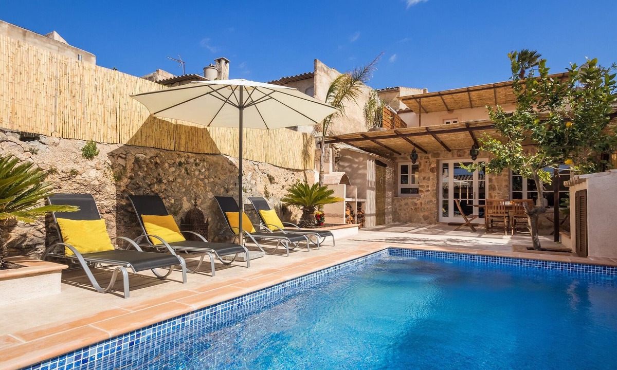 Petra House | Can Pedro