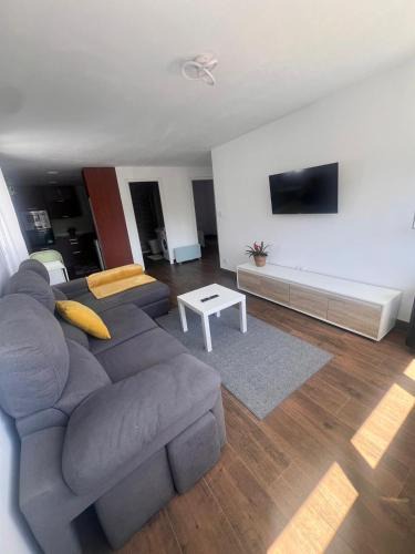 Cangas Apartment | Casa Mariño - Terraza con Vistas al mar