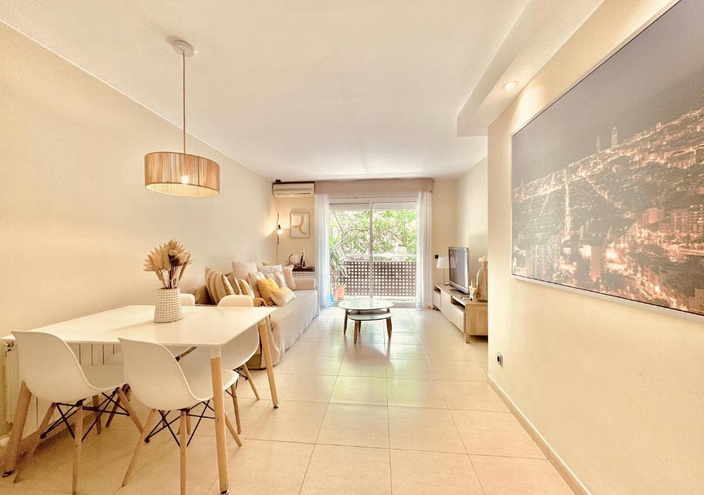 Collblanc y La Torrassa Apartment | Casa Natura Barcelona Fira & Camp Nou Stadium