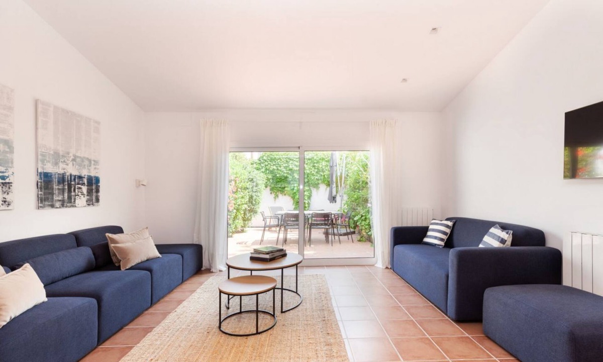 Vilassar de Mar Apartment | Casa Rosari I - Garden & Private Parking