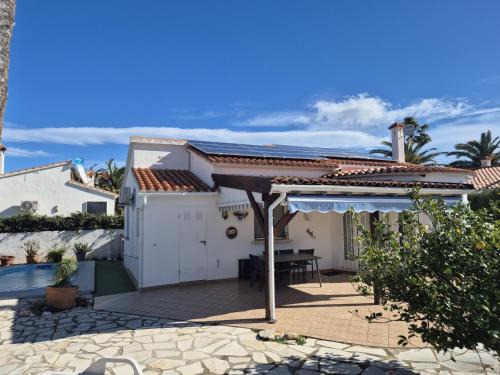Les Deveses Villa | Casa tranquila con piscina cerca del mar - 4 pers. - ES-373-76