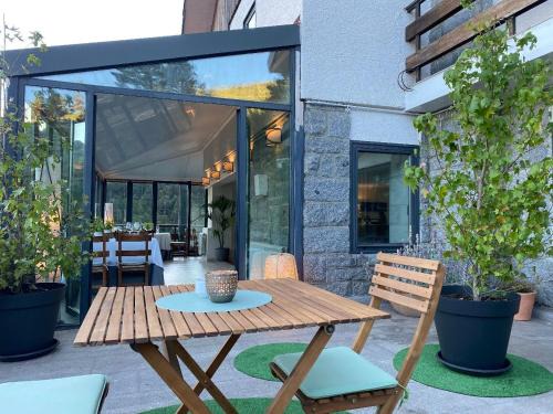 Valdesqui Hotel | Corzo Hotel