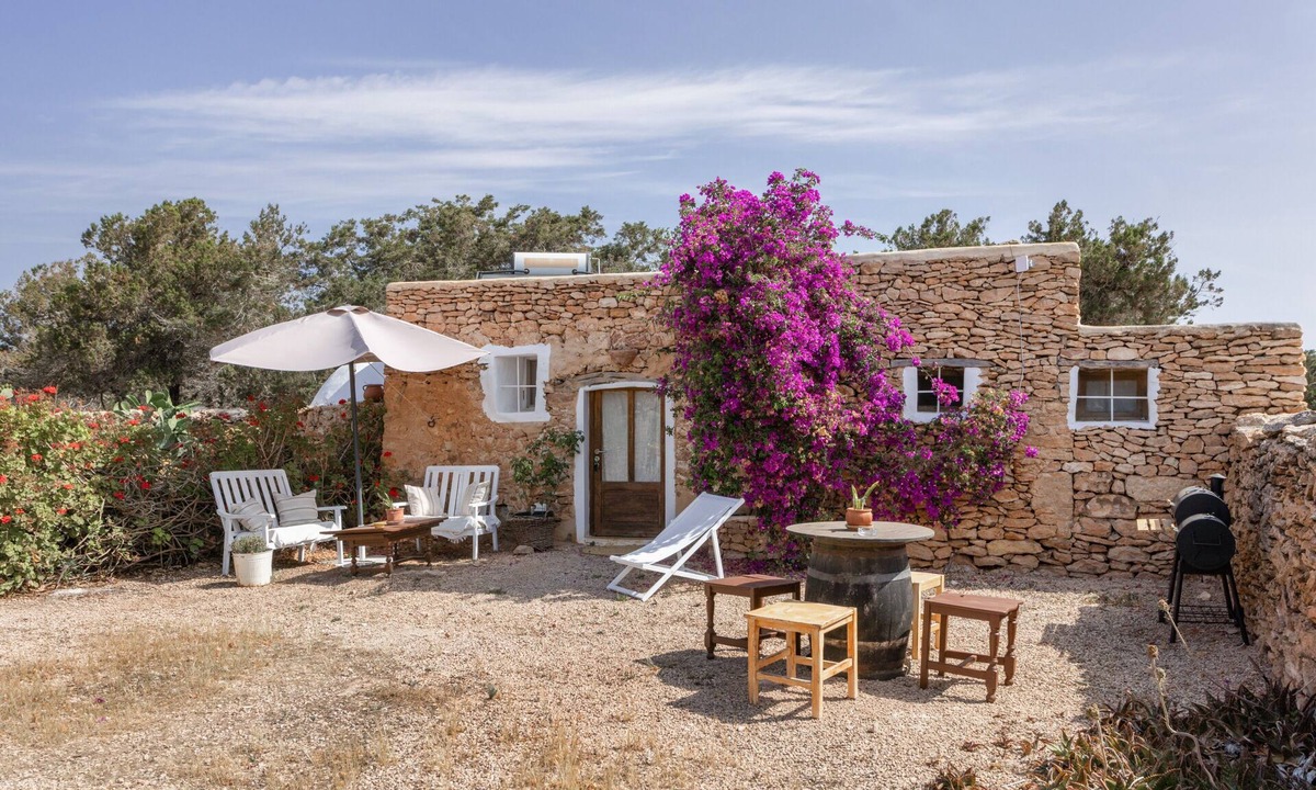 Formentera Cottage | Country Cottage 'Vicent' with Private Terrace and Garden