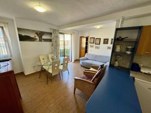 La Caleta Apartment | Edificio Marta La Caleta