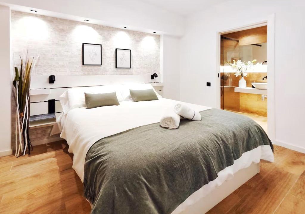 Terrassa Apartment | Elegante apartamento con terraza privada, 2 dormitorios 2 baños, Terrassa