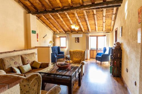Dona Rama House | Encanto Rústico: Chimenea y Barbacoa Norte Córdoba