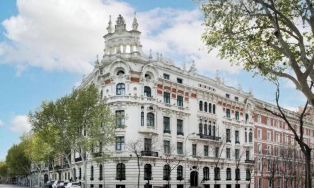 Mirasierra Apartment | Enjoyable 5-bedroom apartment in enchanting Madrid neighborhood