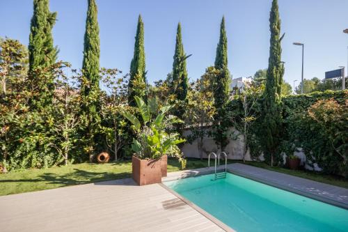 El Papiol Villa | Espai Oliveres Barcelona Villa con piscina