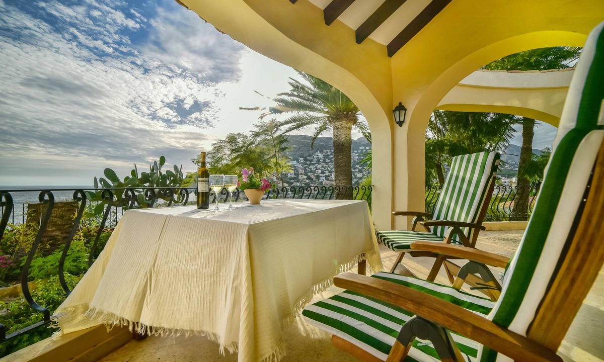 La Canuta Villa | Family holiday house directly at sea
