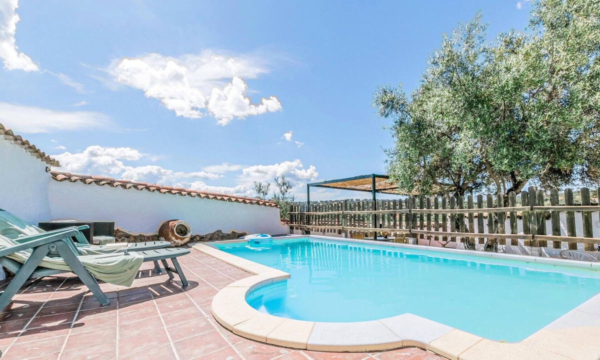 La Cardenchosa House | Gorgeous home in La Cardenchosa