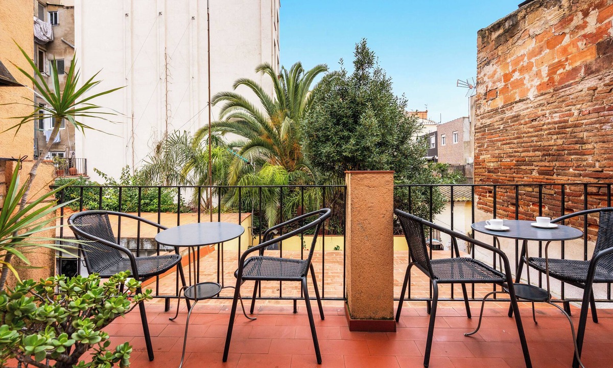 La Vila De Gracia Apartment | Gràcia Loft + Terrace BBQ AC & Fiber Wi-Fi