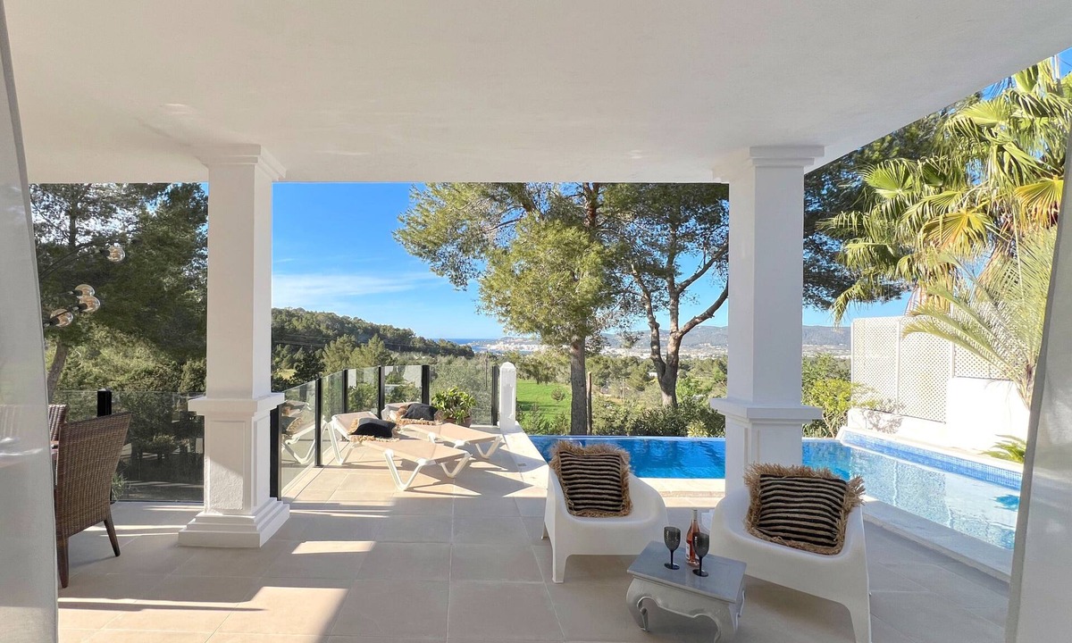 Sant Josep de sa Talaia House | Holiday Home 'Sunset Bay' with Sea View, Wi-Fi and Air Conditioning