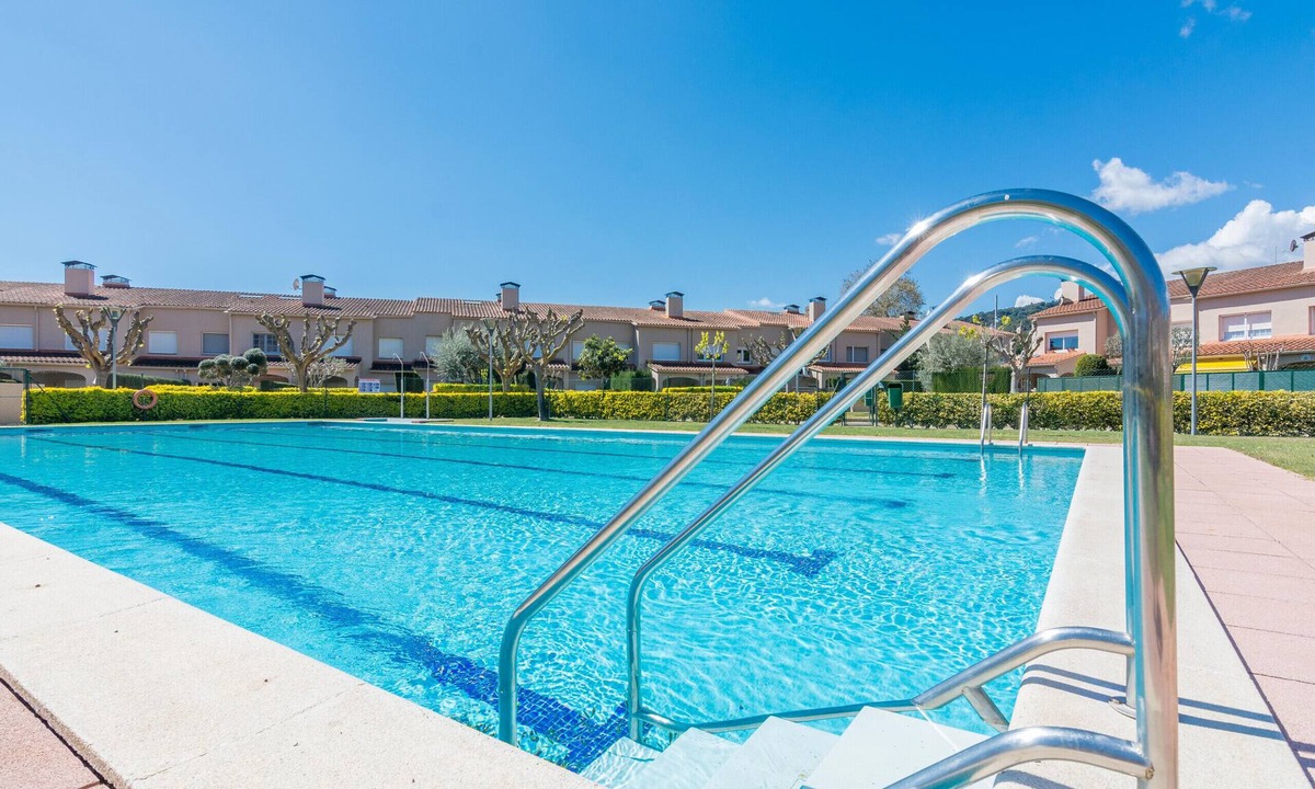 Santa Susanna Ski Chalet | HomeHolidaysRentals Moonlight - Costa Barcelona