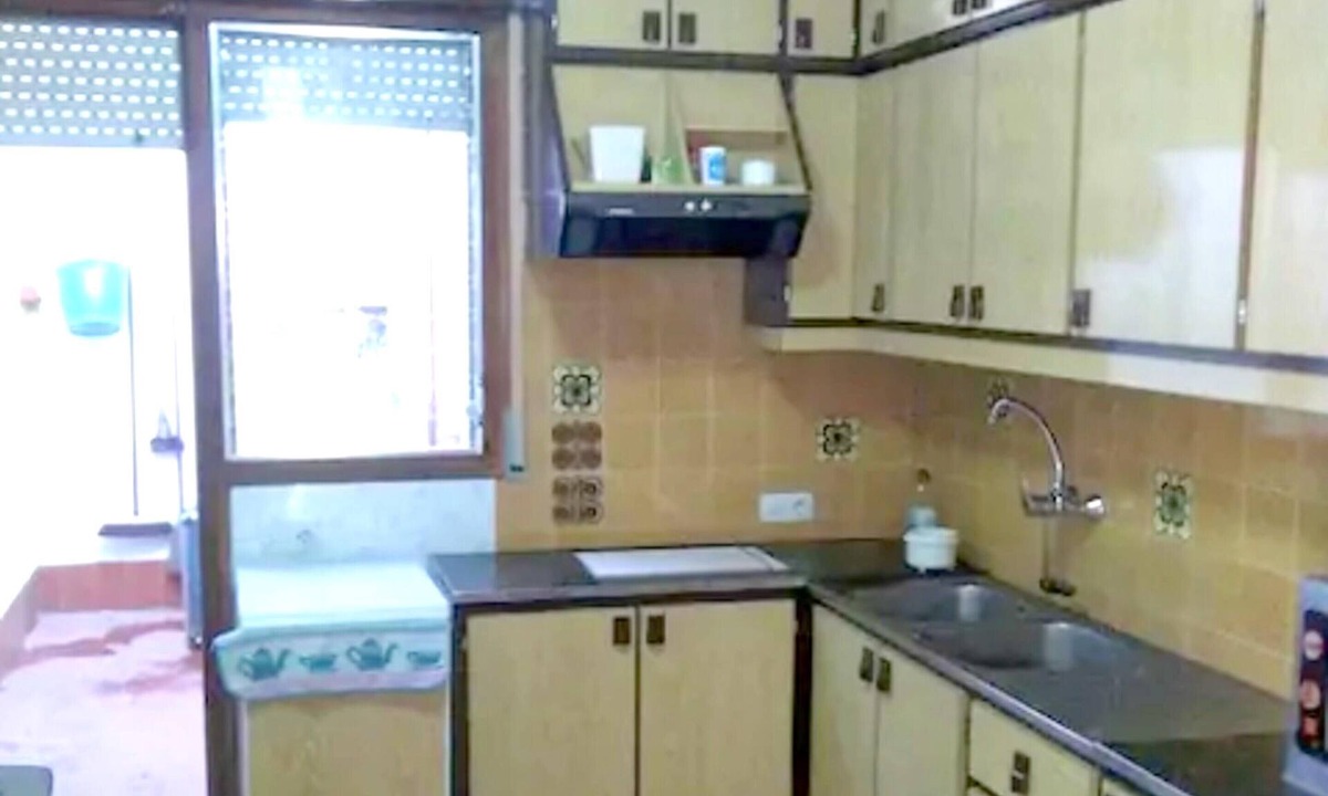 Gironella House | Homerez - Amazing house for 7 ppl. with terrace and balcony at Gironella