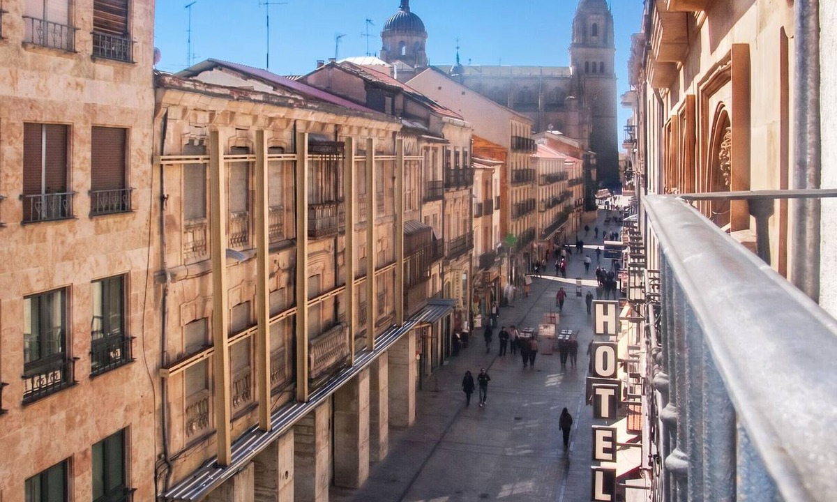 Centro Apartment | Homerez - Flat in Salamanca