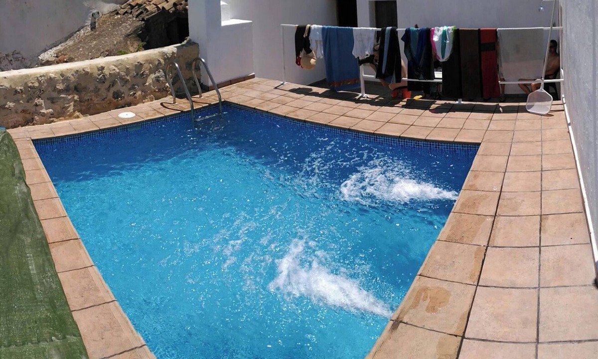 Villa de Ves Villa | Homerez - Villa in Villa de Ves