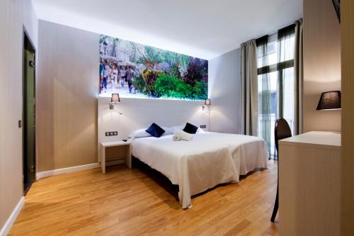 Gothic Quarter House | Hostal BCN Ramblas
